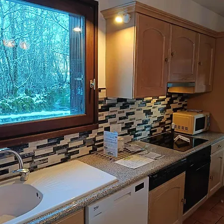 Riviere Et 4 Etoiles - Auvergne - Cantal Su * Valette